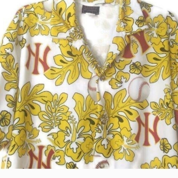 Custom Made in the USA, Hawaiian Floral CampShirt Featuring Baseballs and the NY - Picture 3 of 6